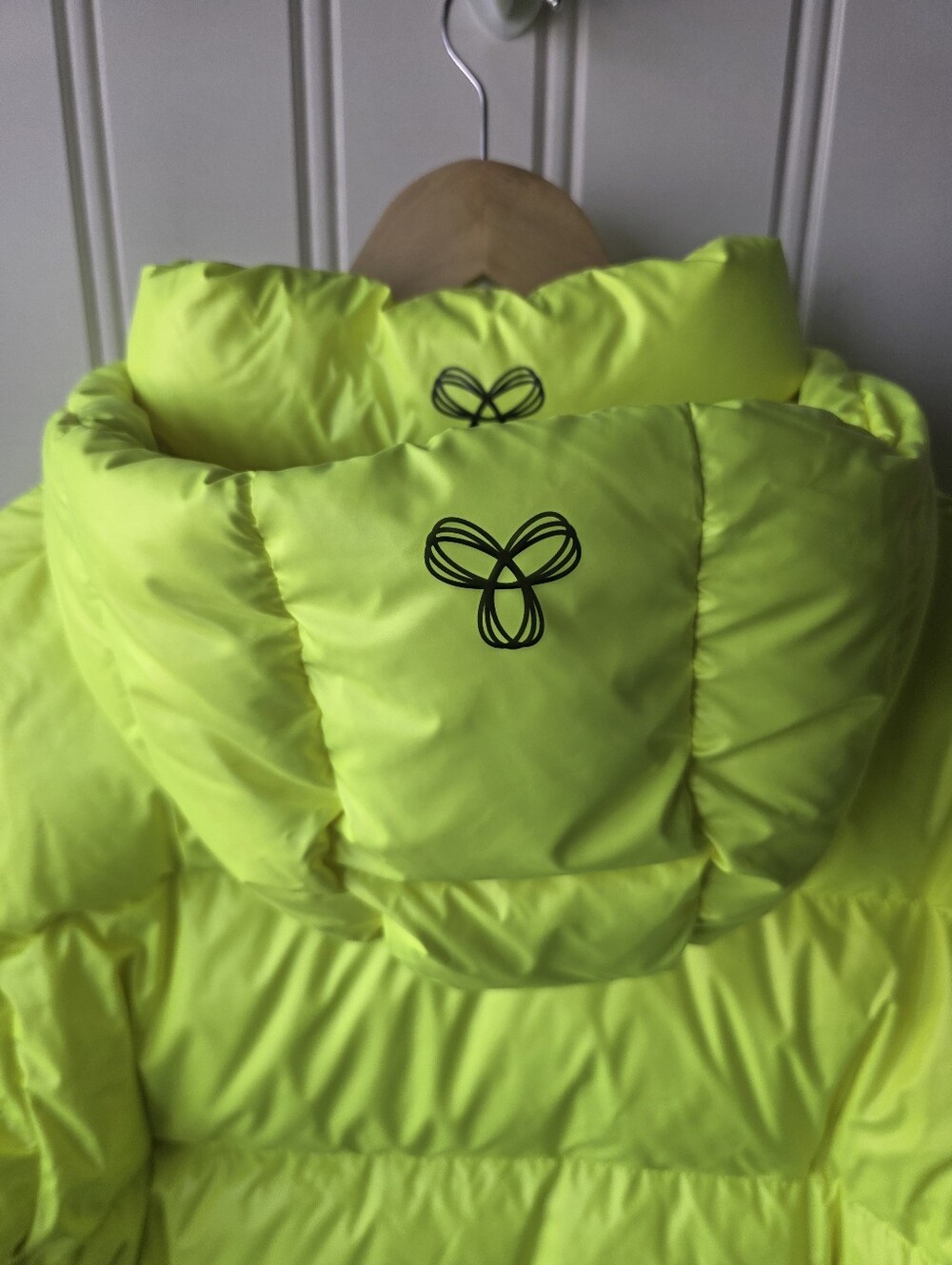 TNA Super Puff Neon Fluorescent Yellow Puffer Winter Jacket Womens XL - Picture 7 of 14